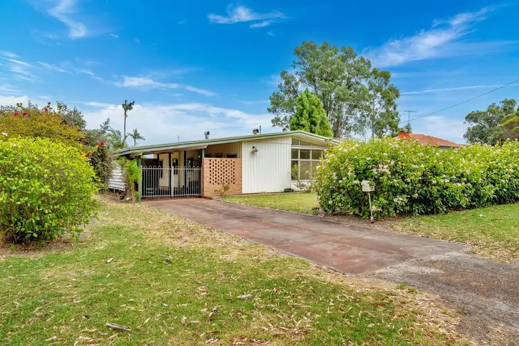 17 CLIFTON CRESCENT, Pinjarra WA 6208