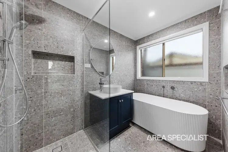 Fifth view of Homely house listing, 7 Spring Circuit, Pakenham VIC 3810