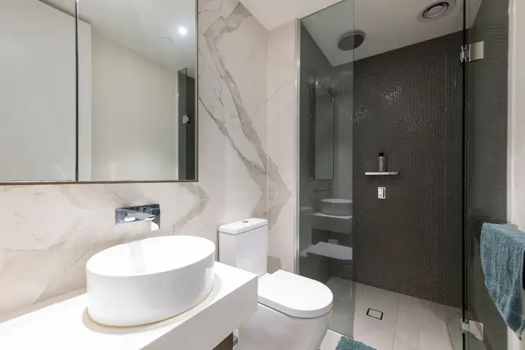 Fifth view of Homely apartment listing, 701/77 Queens Road, Melbourne VIC 3004