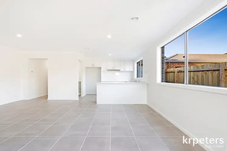 Fifth view of Homely house listing, 27 TREFELLA RISE, Drouin VIC 3818