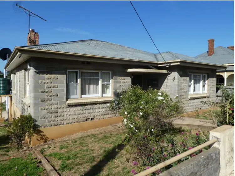 19 West Barrack Street, Deloraine TAS 7304