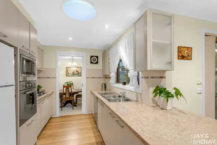 Fifth view of Homely house listing, 8 Reema Boulevard, Endeavour Hills VIC 3802