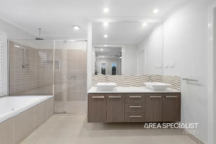 Fifth view of Homely house listing, 3 Waterhaven Way, Lyndhurst VIC 3975