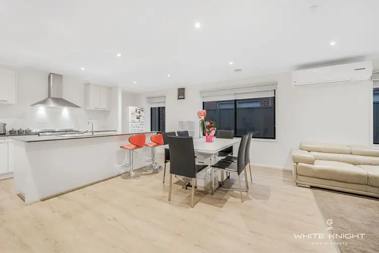 100 City Vista Court, Fraser Rise VIC 3336