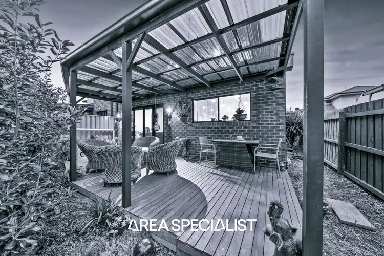 11/122 Kennington Park Drive, Endeavour Hills VIC 3802