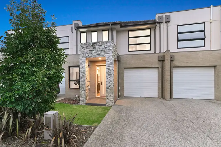 16 Grasslands Loop, Keysborough VIC 3173