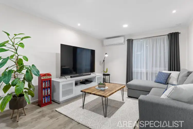 Sixth view of Homely house listing, 7 Lynne Court, Langwarrin VIC 3910