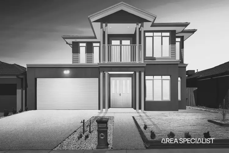 10 Shangrala Road, Thornhill Park VIC 3335