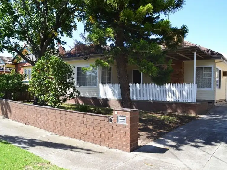 15 Gertrude Street, Sunshine VIC 3020