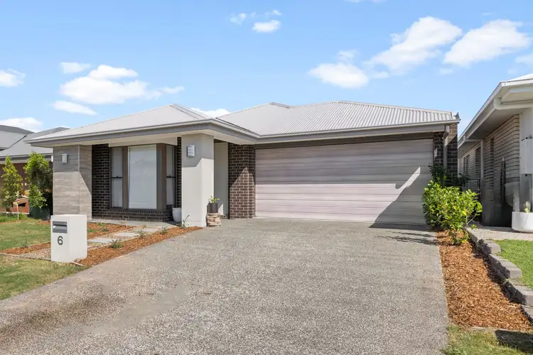 6 Bokhara Way