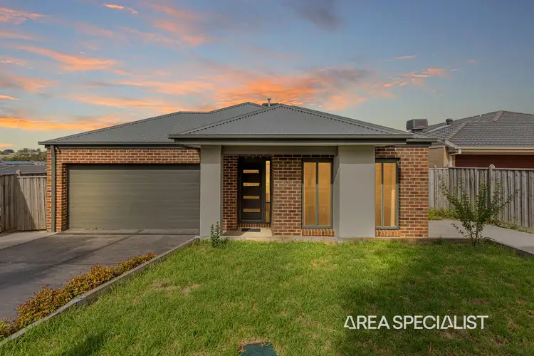 Second view of Homely house listing, 28 Mountford Rise, Pakenham VIC 3810