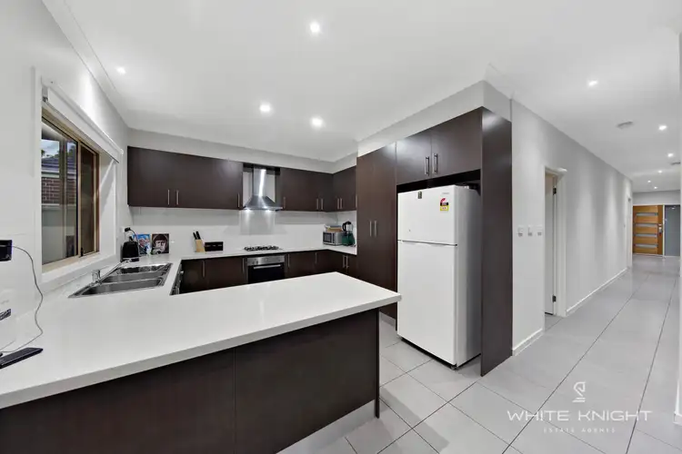 Third view of Homely house listing, 5 Gardenia Way, Caroline Springs VIC 3023