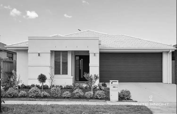 10 Chaucer Crescent, Truganina VIC 3029