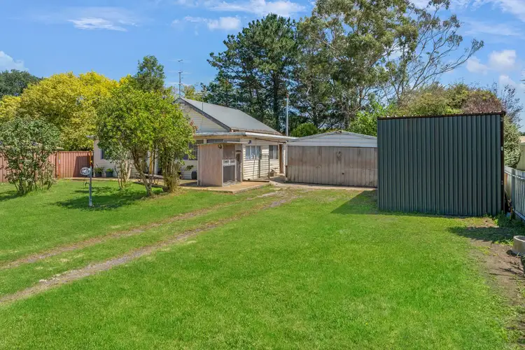 10 Beaconsfield Road, Moss Vale NSW 2577