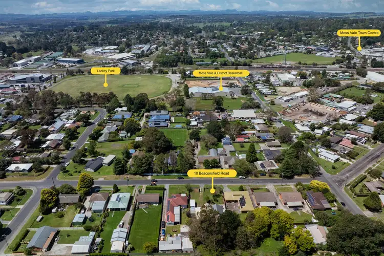 Fifth view of Homely house listing, 10 Beaconsfield Road, Moss Vale NSW 2577