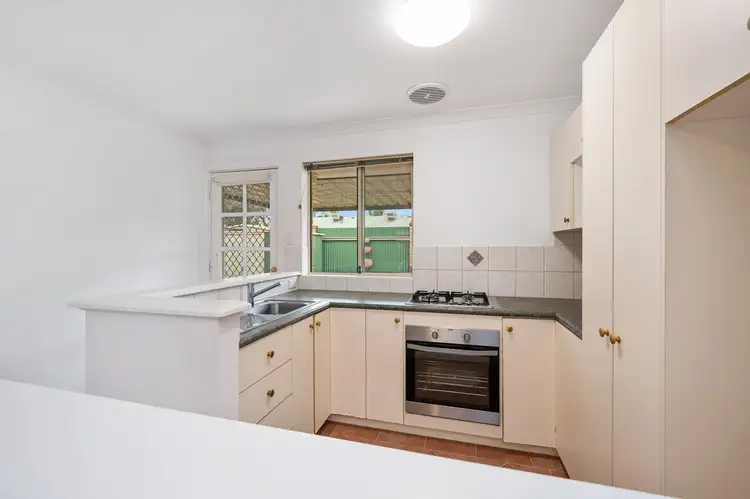 Fifth view of Homely unit listing, 14/1 Ochiltree Street, Somerville WA 6430
