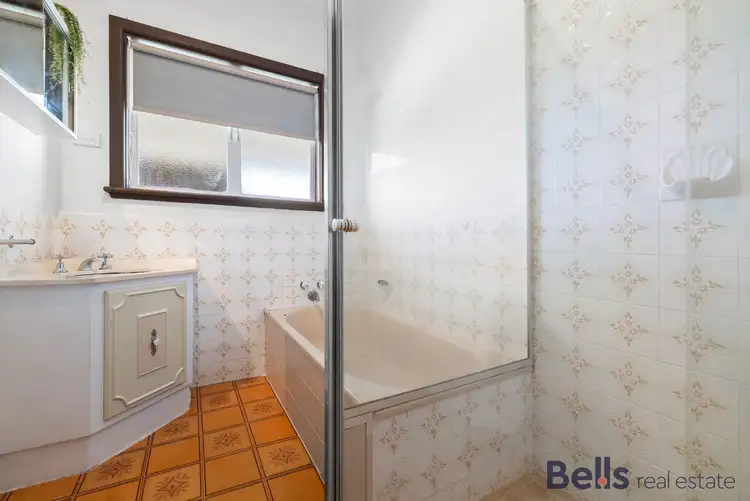 Sixth view of Homely house listing, 2 Holehouse Street, Sunshine North VIC 3020