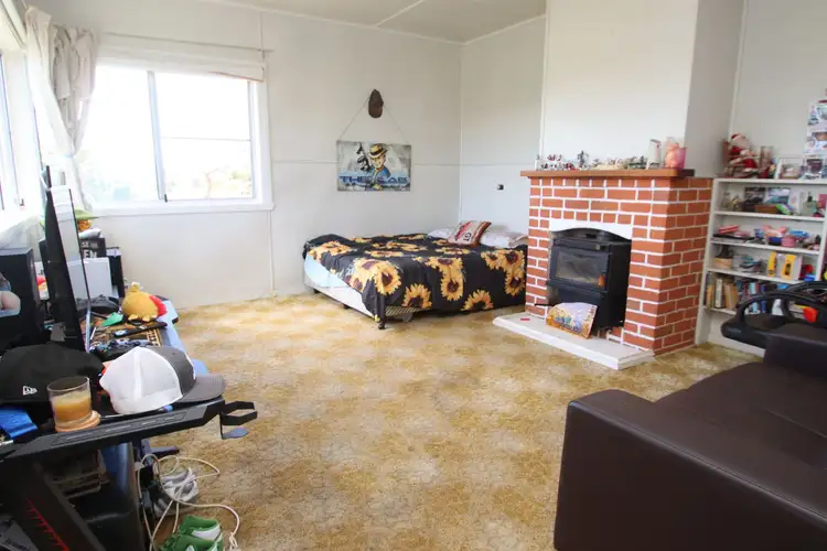 Third view of Homely house listing, 4 Erindee Avenue, Tenterfield NSW 2372