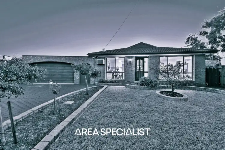 16 Greenleaf Court, Keysborough VIC 3173