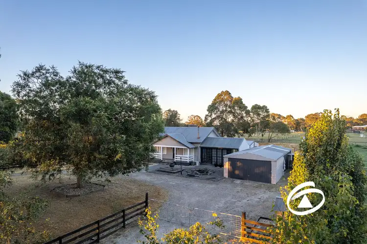 26 Henry Road, Bunyip VIC 3815