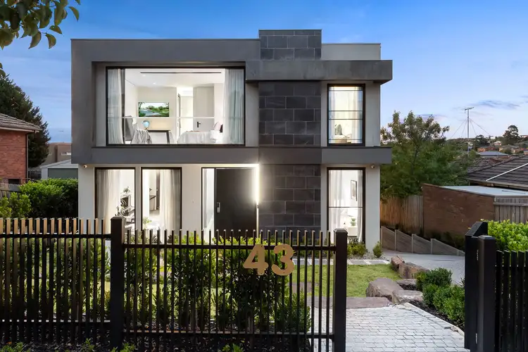 43 Lincoln Drive, Bulleen VIC 3105
