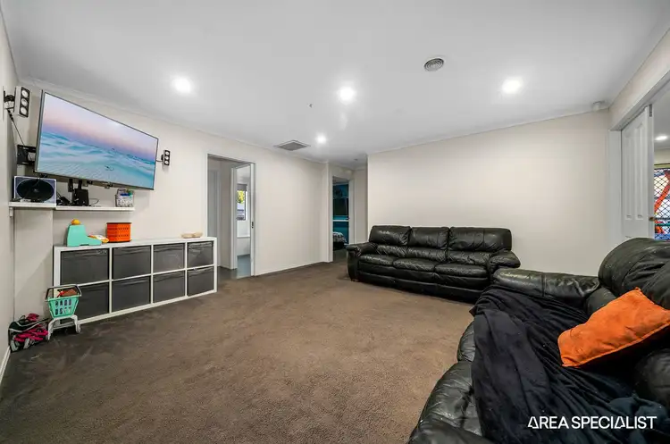 Sixth view of Homely house listing, 1 Salway Close, Cranbourne VIC 3977