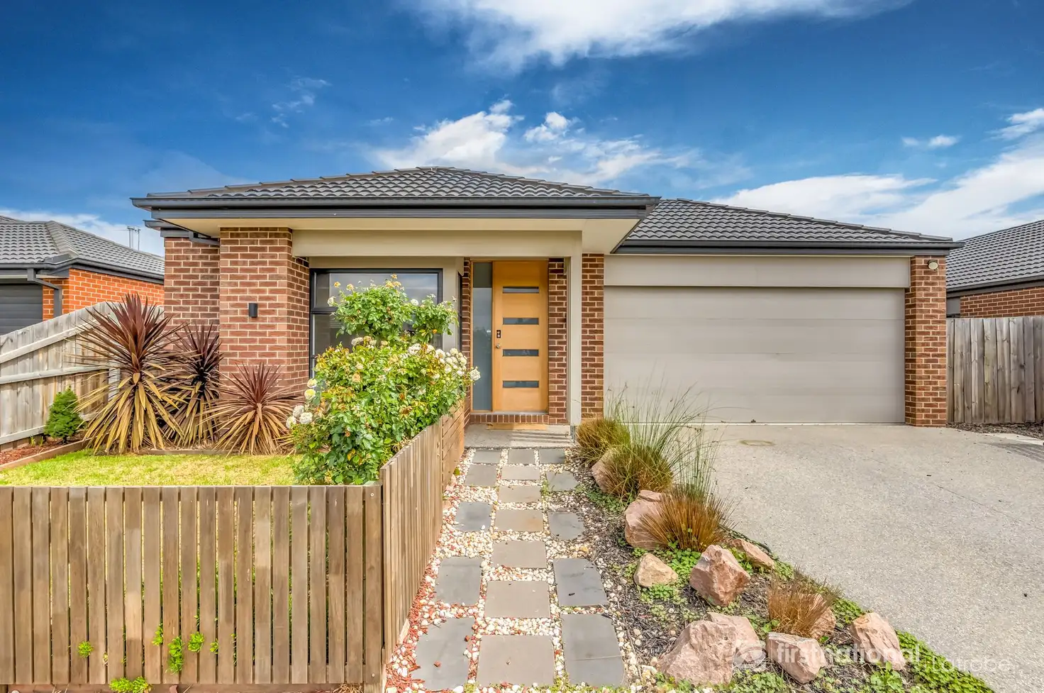 Main view of Homely house listing, 11 Hammersmith Circuit, Traralgon VIC 3844