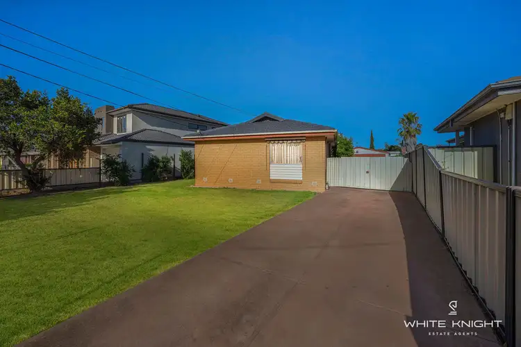 17 Oakwood Road, Albanvale VIC 3021