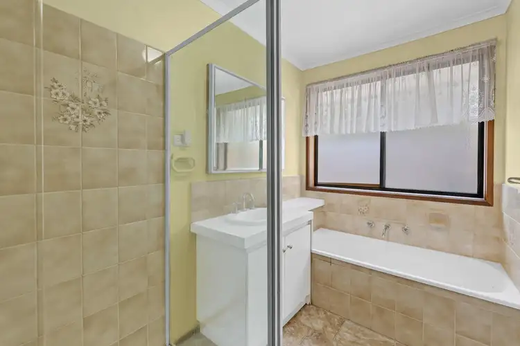 Sixth view of Homely unit listing, 4/3 JAMIESON COURT, Pakenham VIC 3810