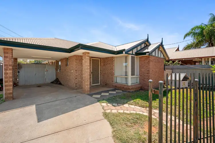 12 Walter Street