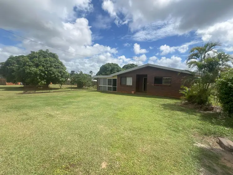 9 Hinkler Street, Childers QLD 4660