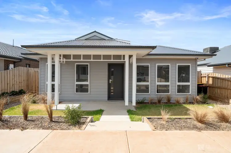 8 Mitiamo Street