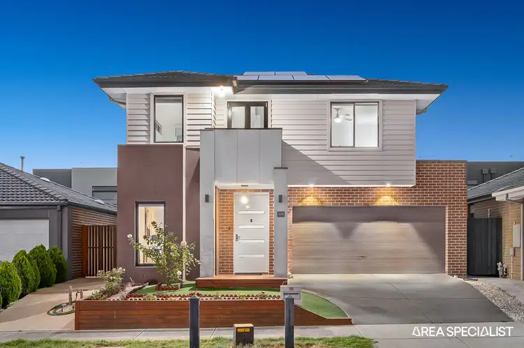 16 Mountjoy Circuit, Clyde North VIC 3978
