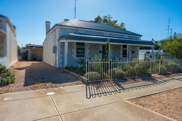 104 George Street, Moonta SA 5558