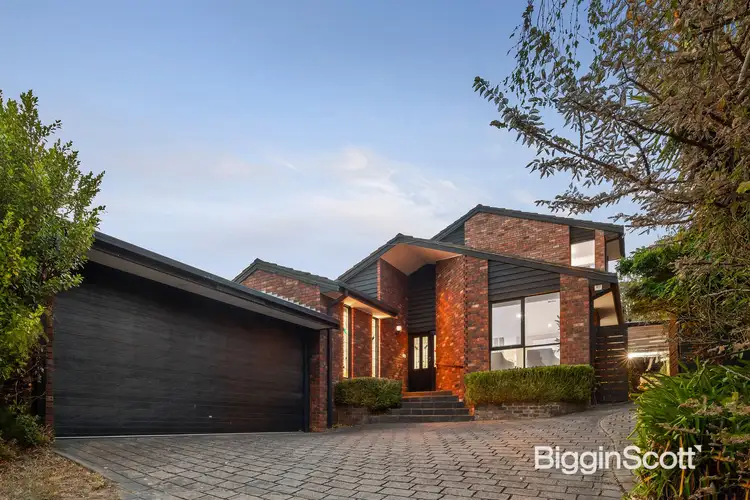 25 Bowen Road, Doncaster East VIC 3109