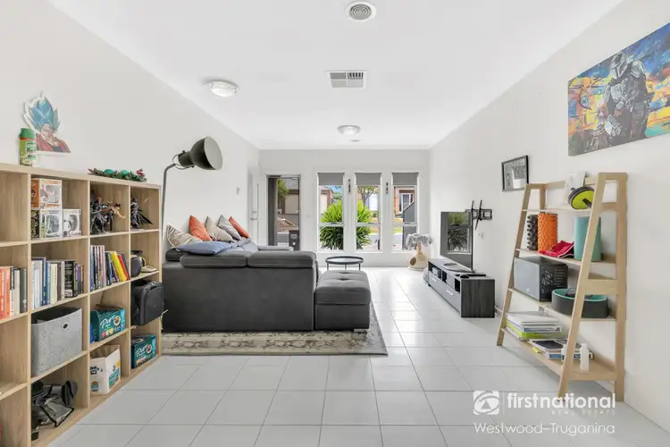 Fifth view of Homely house listing, 2/7 Gascoyne Way, Truganina VIC 3029