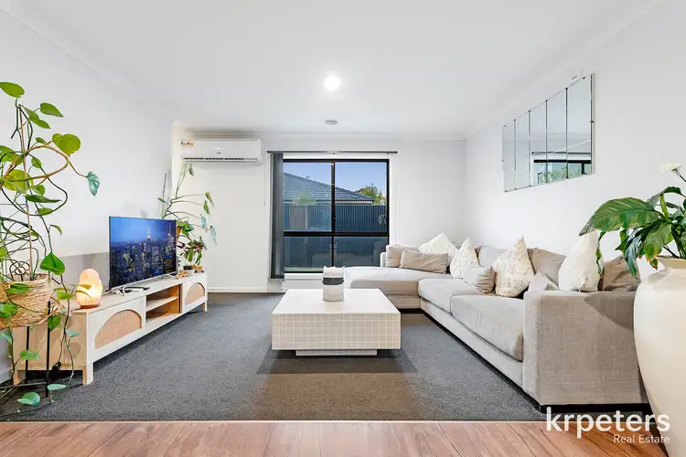 Fifth view of Homely house listing, 8 DOUBLE DELIGHT DRIVE, Beaconsfield VIC 3807