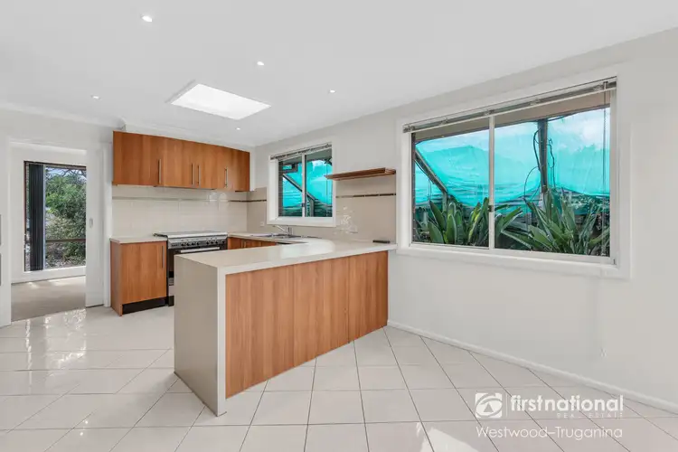 11 Herbert Avenue, Hoppers Crossing VIC 3029