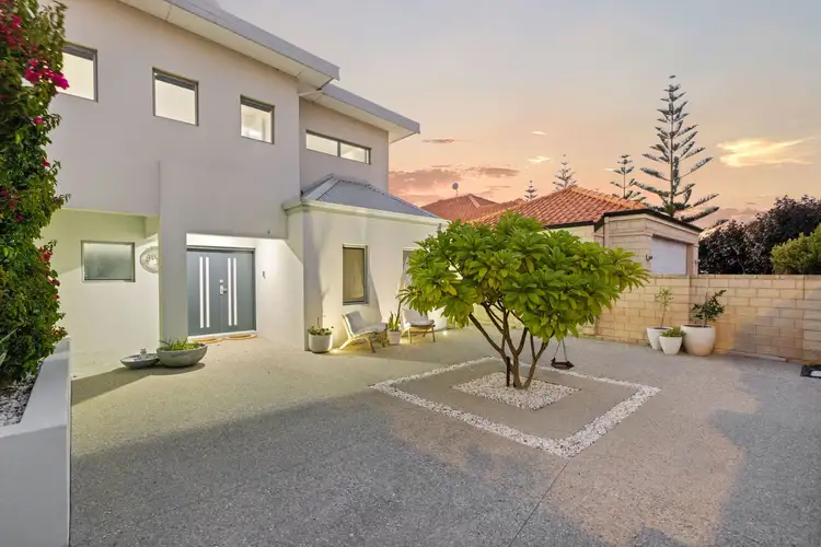 Second view of Homely house listing, 4 Ivory Way, Mindarie WA 6030