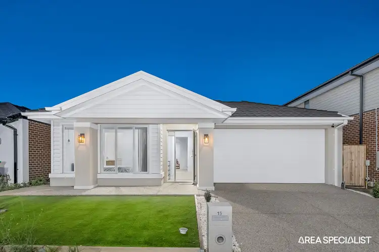 15 Vondel Way, Clyde North VIC 3978