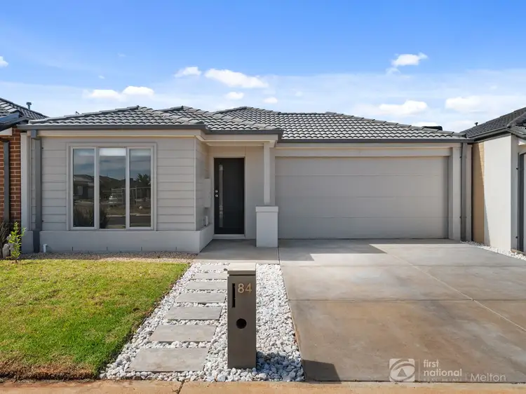 84 Norwood Avenue, Melton South VIC 3338