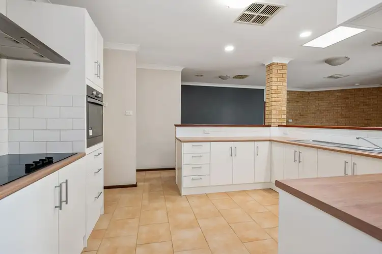 Fifth view of Homely house listing, 2 Compton Court, Hannans WA 6430