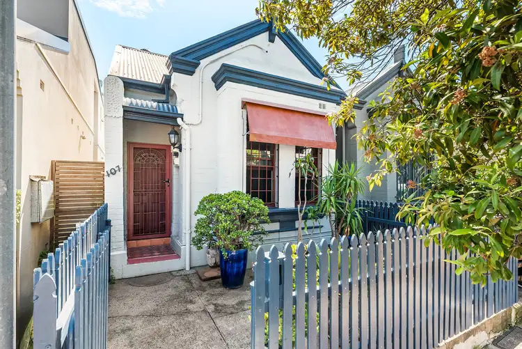 107 Lord Street