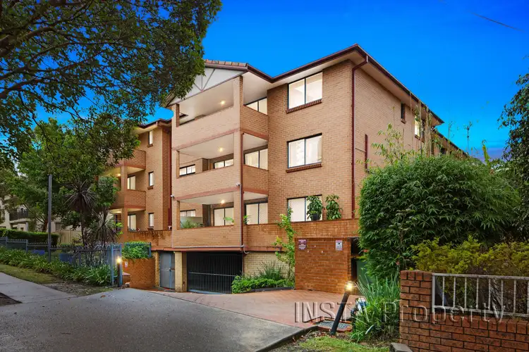 47-49 Cairds Avenue