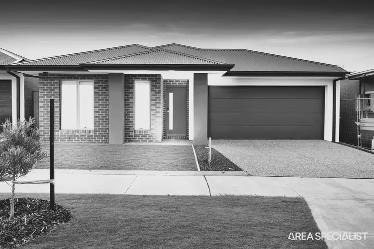 Main view of Homely house listing, 15 Belle-Fleur Way, Brookfield VIC 3338