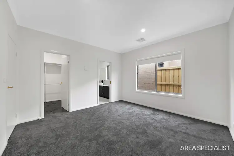 Sixth view of Homely house listing, 15 Belle-Fleur Way, Brookfield VIC 3338