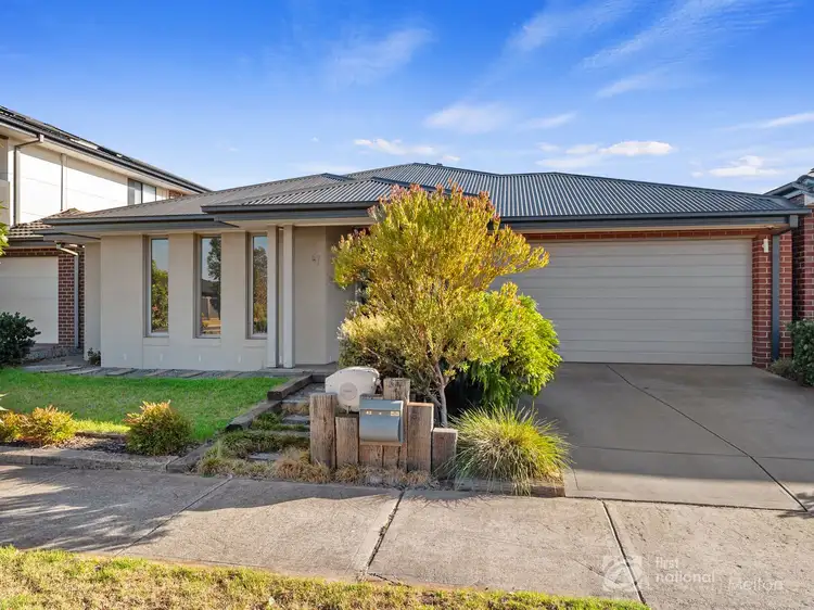42 Wiltshire Boulevard, Thornhill Park VIC 3335