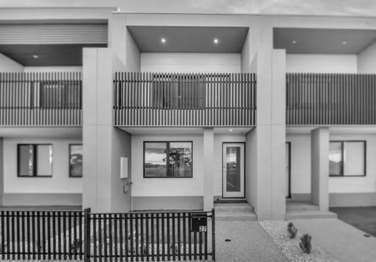 27 Ometepe Walk, Craigieburn VIC 3064