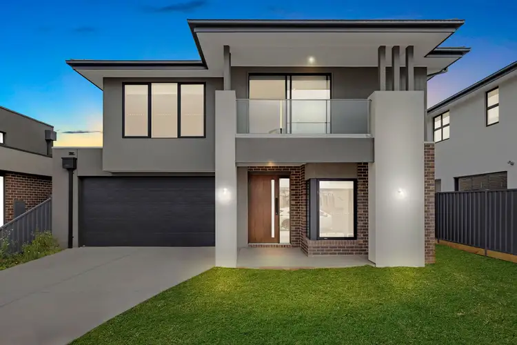 29 Thicket Loop, Clyde North VIC 3978