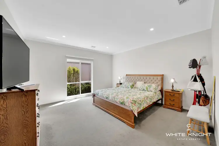 Sixth view of Homely house listing, 7 Reflection Close, Burnside VIC 3023